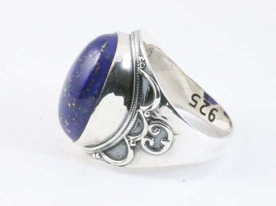 Bewerkte zilveren ring met lapis lazuli afbeelding 2