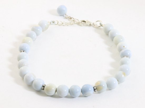 Armband met blauwe opaal en zilveren kralen afbeelding 2