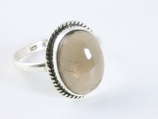 Bewerkte ovale zilveren ring met rookkwarts afbeelding 1