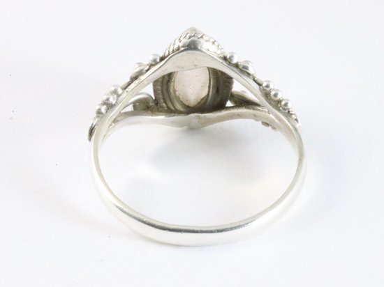 Fijne bewerkte zilveren ring met rozenkwarts afbeelding 3