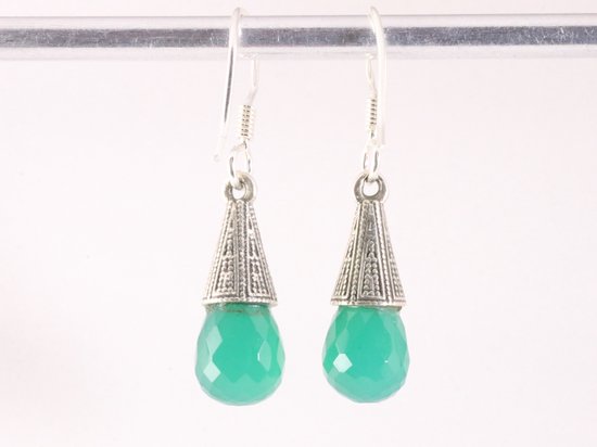 Fijne bewerkte zilveren oorbellen met gefacetteerde groene onyx afbeelding 3