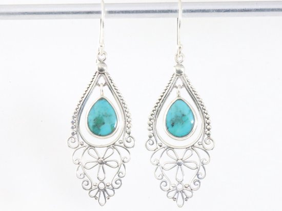 Lange opengewerkte zilveren oorbellen met Tibetaanse turkoois afbeelding 4