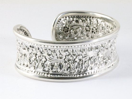 Zware zilveren klemarmband met bloemen gravering afbeelding 2