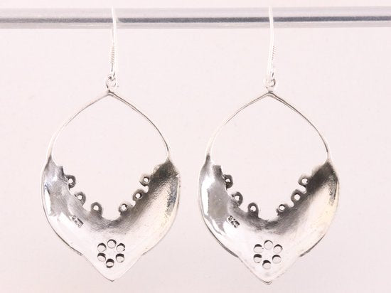 Traditionele bewerkte lange zilveren oorbellen afbeelding 3