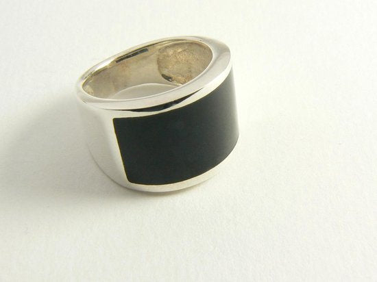Zilveren ring met onyx afbeelding 1