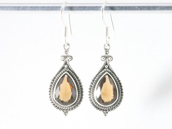 Bewerkte zilveren oorbellen met rookkwarts afbeelding 4