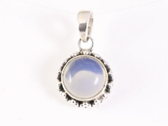 Fijne bewerkte ronde zilveren hanger met vuuropaal afbeelding 4