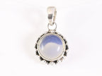 Fijne bewerkte ronde zilveren hanger met vuuropaal afbeelding 4