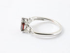Hoogglans zilveren ring met granaat en witte topaas afbeelding 2