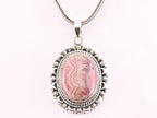 Bewerkte zilveren hanger met rhodochrosiet aan vossenstaart ketting afbeelding 4