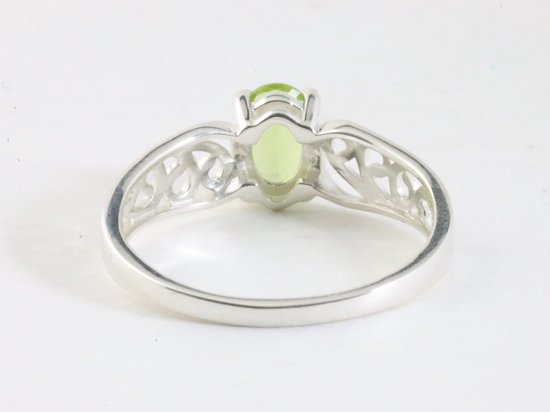 Fijne opengewerkte hoogglans zilveren ring met peridoot afbeelding 3