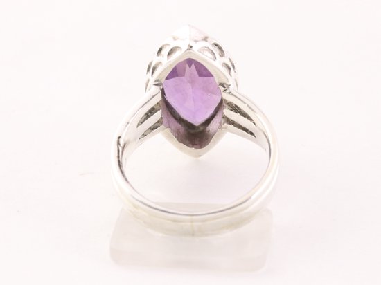 Bewerkte zilveren ring met amethist afbeelding 3