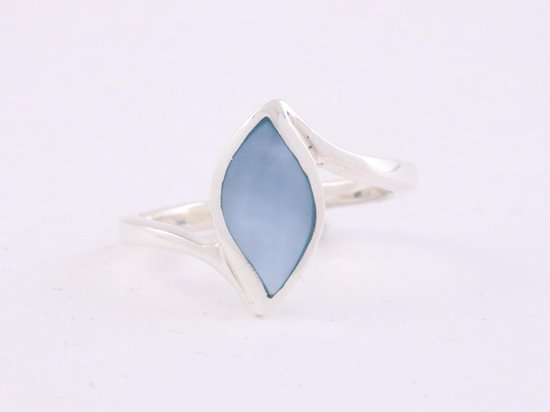 Fijne zilveren ring met lichtblauwe schelp afbeelding 4