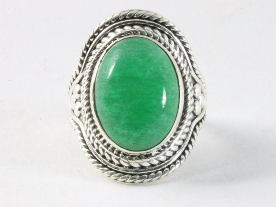 Bewerkte zilveren ring met jade afbeelding 4