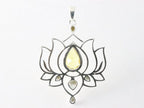 Opengewerkte zilveren lotus hanger met citrien afbeelding 3