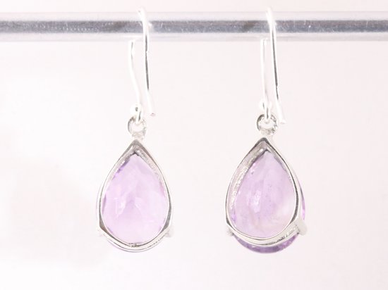 Zilveren oorbellen met amethist afbeelding 3