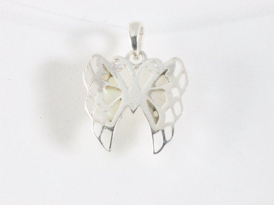 Fijne zilveren vlinder hanger met parelmoer afbeelding 3
