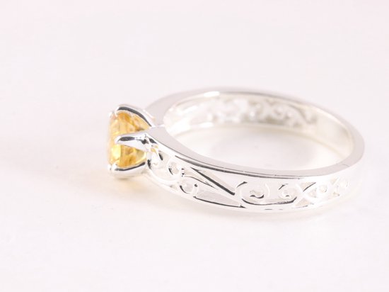 Fijne opengewerkte zilveren ring met citrien afbeelding 2