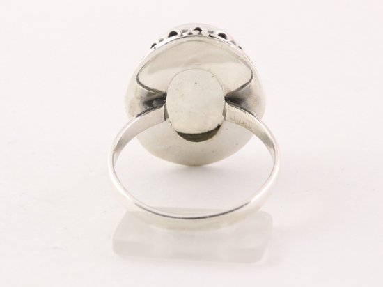 Zware bewerkte zilveren ring met regenboog maansteen afbeelding 3