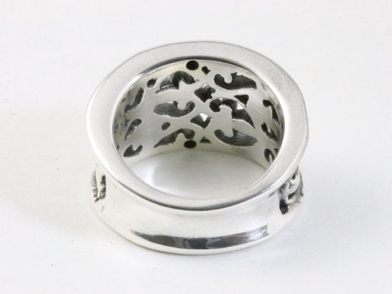 Brede opengewerkte zilveren ring afbeelding 3