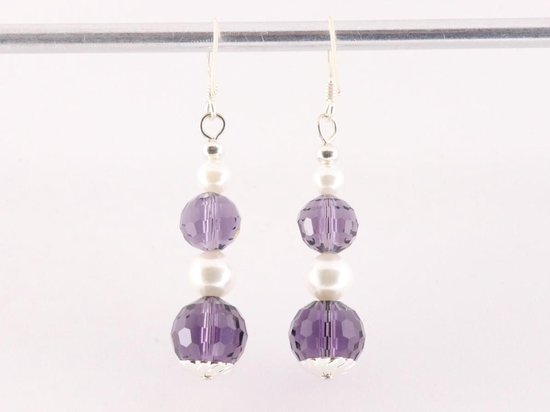 Zilveren oorbellen met amethist bolletjes en zoetwater parel afbeelding 3