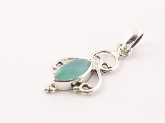 Fijne opengewerkte zilveren hanger met aqua chalcedoon aan ketting afbeelding 2