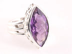 Bewerkte zilveren ring met amethist afbeelding 1