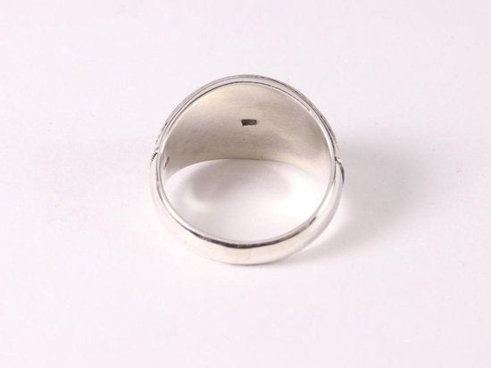 Traditionele bewerkte zilveren ring met 18k gouden banden afbeelding 4