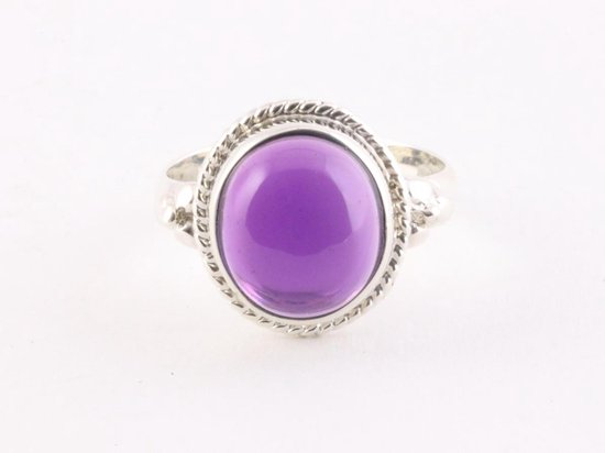 Bewerkte zilveren ring met amethist afbeelding 4