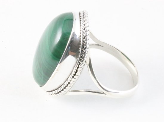 Zware bewerkte zilveren ring met malachiet afbeelding 2