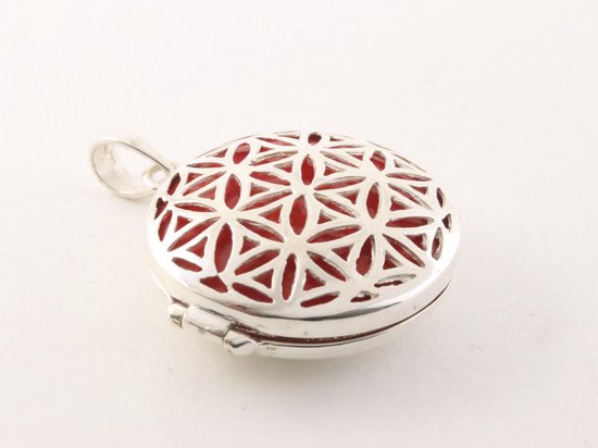 Rond opengewerkt zilveren medaillon met rode koraal steen afbeelding 2