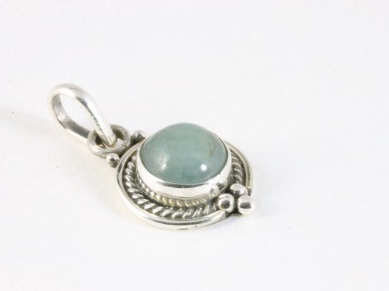 Fijne bewerkte ronde zilveren hanger met aquamarijn aan ketting afbeelding 2