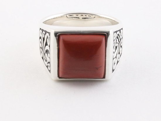 Zware bewerkte zilveren herenring met rode jaspis afbeelding 2