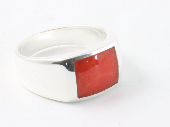 Zilveren zegelring met rode koraal steen afbeelding 1