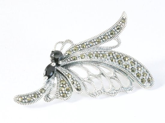 Opengewerkte zilveren vlinder broche met onyx en marcasiet afbeelding 2