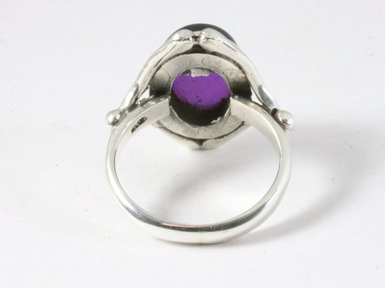Bewerkte zilveren ring met amethist afbeelding 3