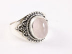 Bewerkte zilveren ring met rozenkwarts afbeelding 1