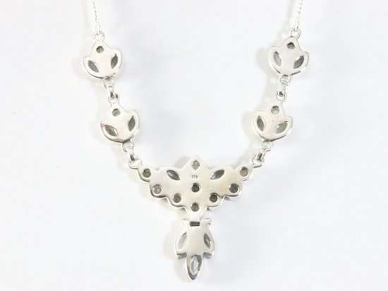 Zilveren collier met bergkristal stenen afbeelding 3
