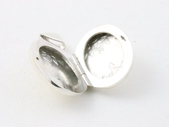 Fijn zilveren medaillon met bloemen gravering afbeelding 5