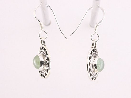 Fijne bewerkte ronde zilveren oorbellen met groene aventurijn afbeelding 2