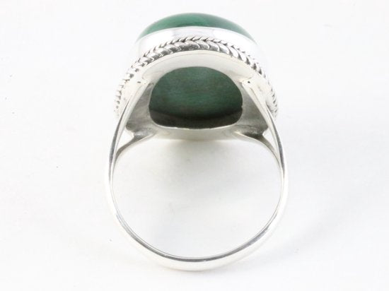 Zware bewerkte zilveren ring met malachiet afbeelding 3