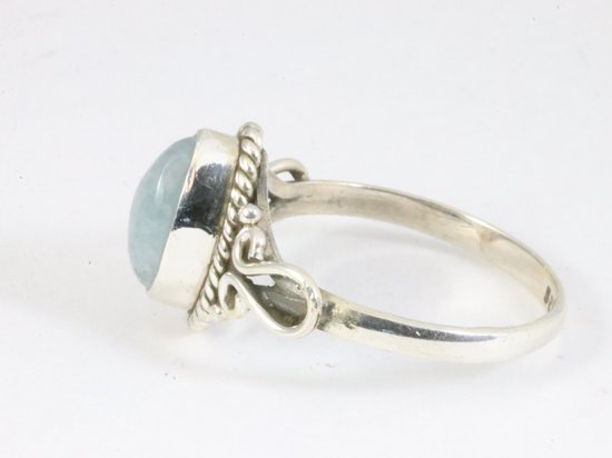 Fijne bewerkte zilveren ring met aquamarijn afbeelding 2