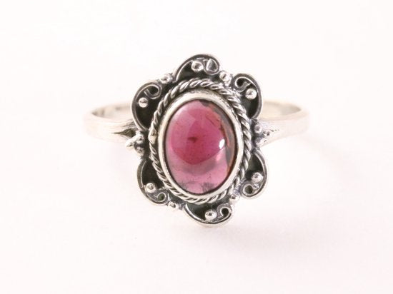 Fijne bewerkte zilveren ring met granaat afbeelding 3