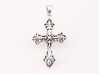 Opengewerkte zilveren kruishanger afbeelding 4
