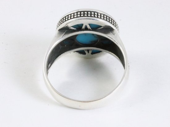 Bewerkte ronde zilveren ring met blauwe turkoois afbeelding 3