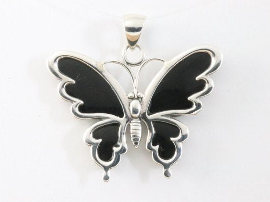 Zilveren vlinder hanger met zwarte schelp afbeelding 4