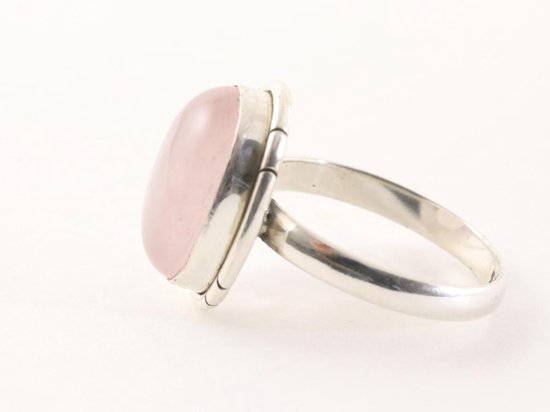 Ovale zilveren ring met rozenkwarts afbeelding 2