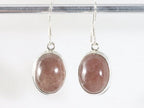 Ovale zilveren oorbellen met aardbeienkwarts afbeelding 4