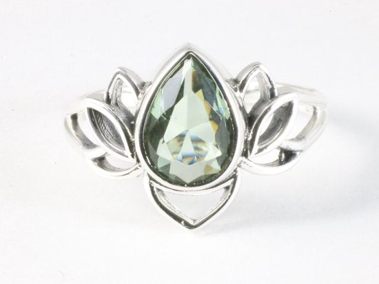 Opengewerkte zilveren lotus bloem ring met groene amethist afbeelding 4