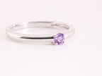 Fijne hoogglans zilveren ring met amethist afbeelding 1